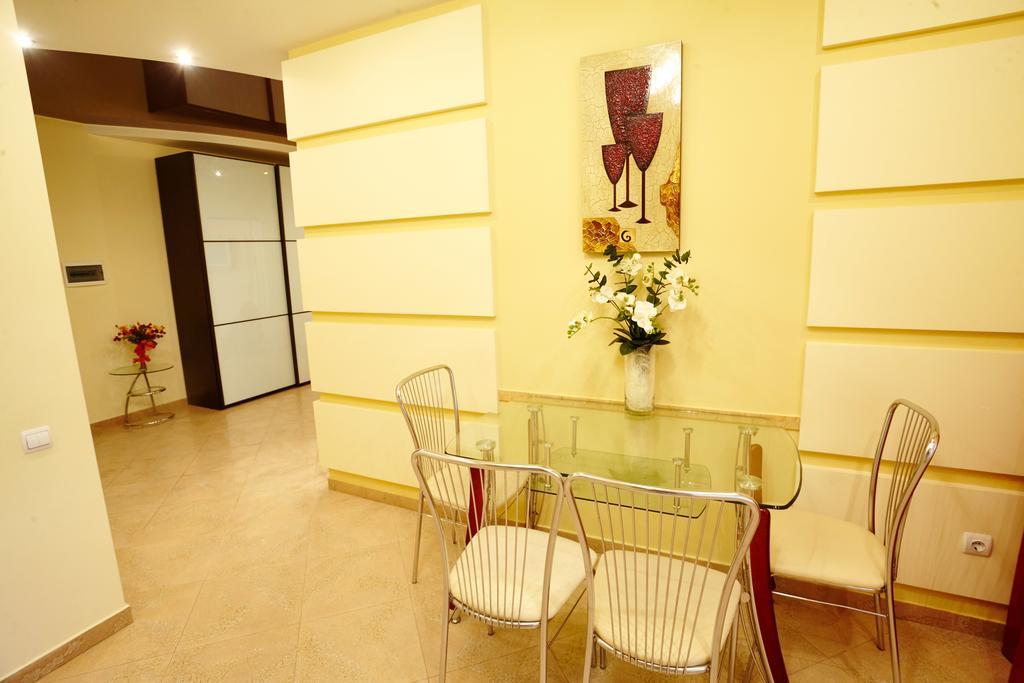 Luxury Apartment In New Building Chisinau Exterior photo