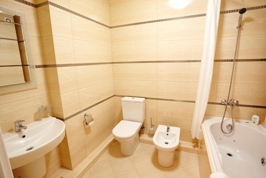 Luxury Apartment In New Building Chisinau Exterior photo